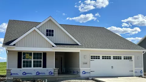 15285 Cypress Dr, Perrysburg, OH 43551