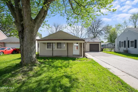 913 W College Ave, Woodville, OH 43469