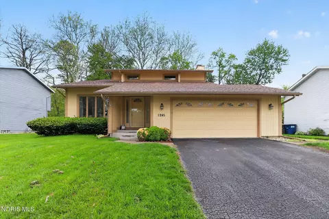 1245 Parkglen Ct, Toledo, OH 43615