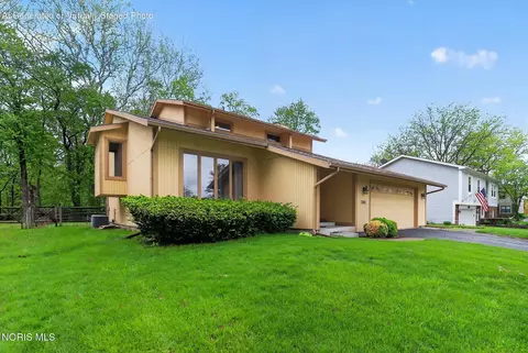 1245 Parkglen Ct, Toledo, OH 43615