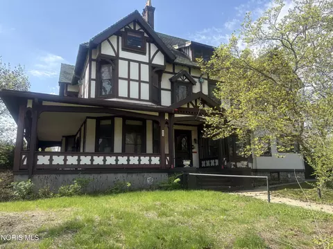 603 W Bancroft St # C, Toledo, OH 43620