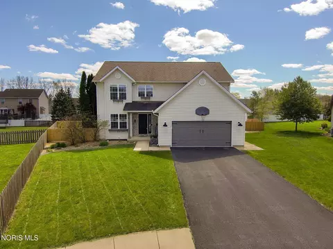 490 Flintlock Ct, Findlay, OH 45840 photo 2