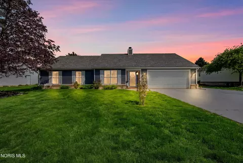 23542 E 4th St, Grand Rapids, OH 43522