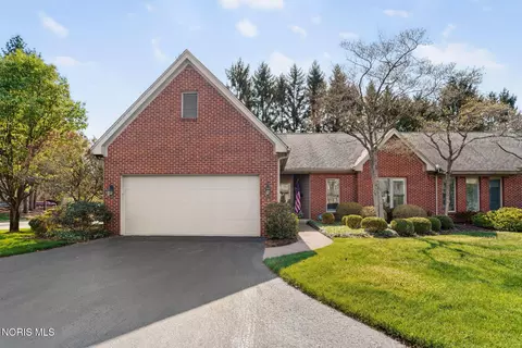 20 Main St Cir, Sylvania, OH 43560