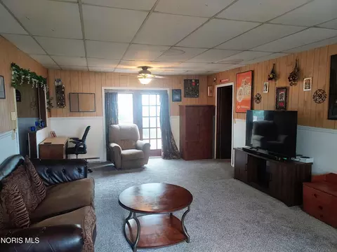 Living - 407 E 2nd St, Ottawa, OH 45875 photo 1 of 2