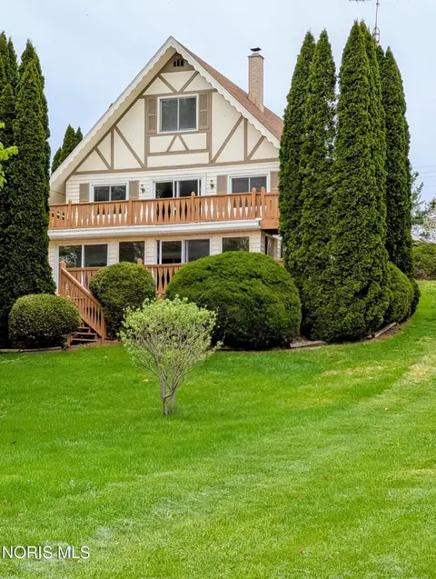 424 Seneca Dr, Montpelier, OH 43543