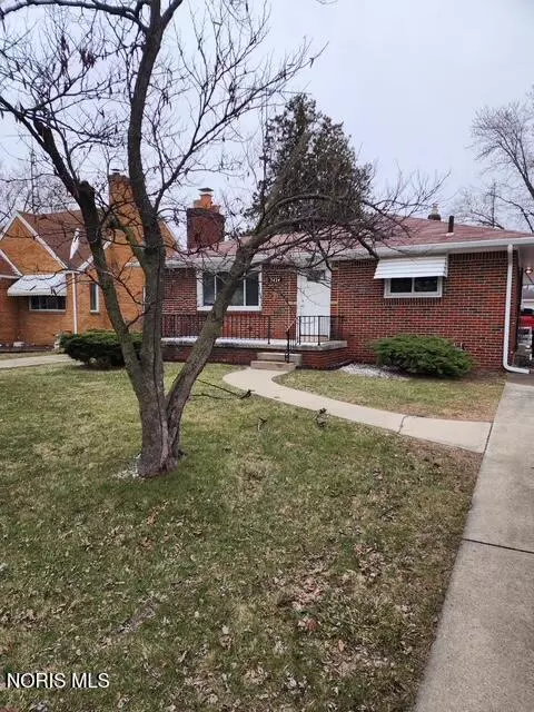 3424 Saint Bernard Dr, Toledo, OH 43613