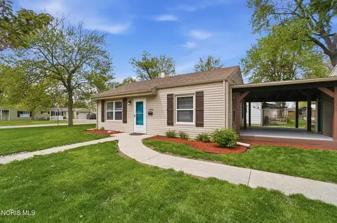1905 Meadow Ave, Maumee, OH 43537