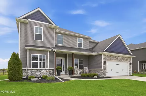 9751 Coopers Hawk Ct, Sylvania, OH 43560