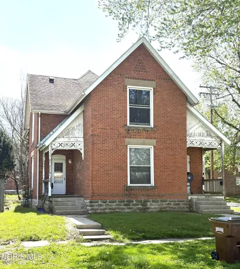301 E Tiffin St, Fostoria, OH 44830