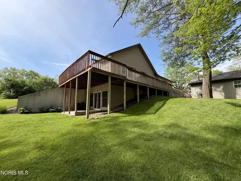 Exterior - 202 E Woodcox St, Antwerp, OH 45813 photo 8 of 12