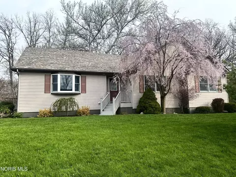 202 E Woodcox St, Antwerp, OH 45813