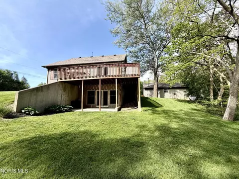 Exterior - 202 E Woodcox St, Antwerp, OH 45813 photo 7 of 12