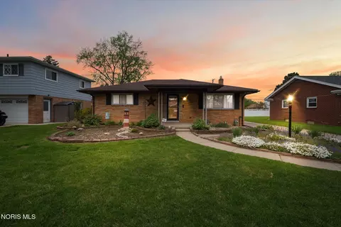 5439 Ketukkee Trl, Toledo, OH 43611