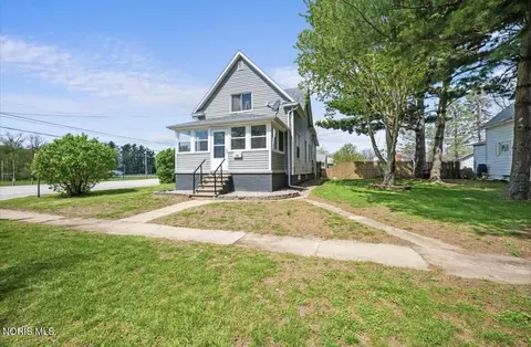 208 Cass St, Swanton, OH 43558