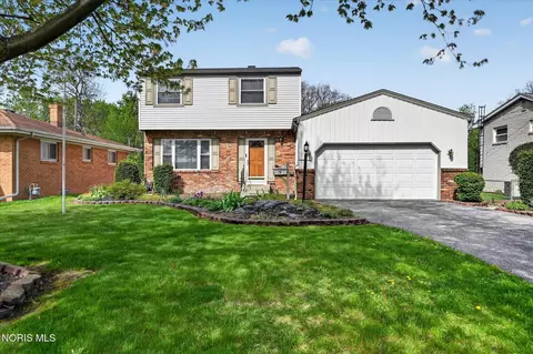 6101 Rolland Dr, Toledo, OH 43612