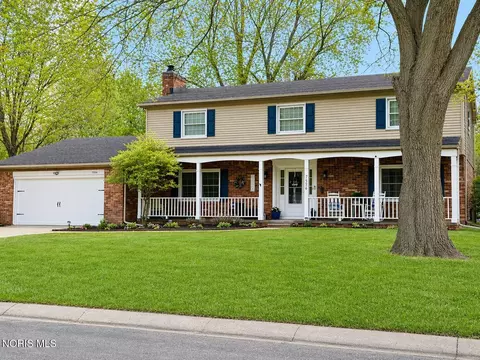 7556 Club Rd, Sylvania, OH 43560