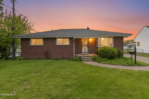 4714 290th St, Toledo, OH 43611