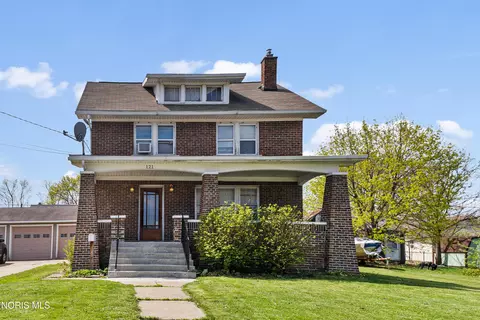 121 Bacon St, Rossford, OH 43460