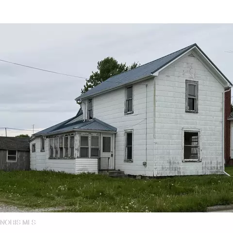147 W Brown Ave, Carey, OH 43316