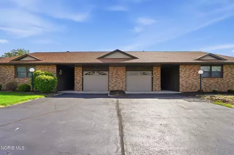 1717 Manor Hill Rd #5, Findlay, OH 45840