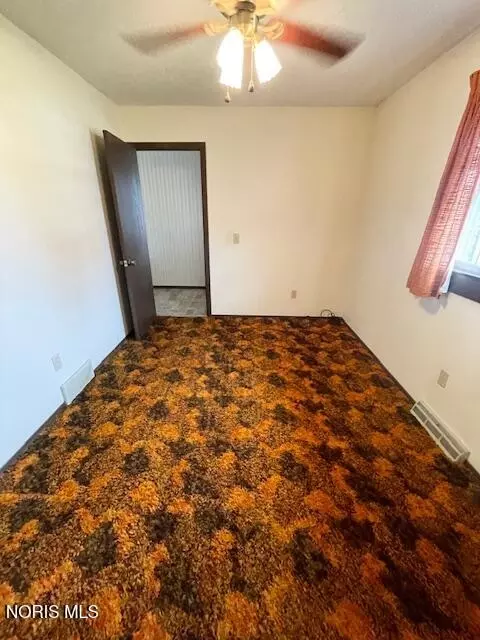 Bedroom - 3262 Springtime Dr, Oregon, OH 43616 photo 1 of 6