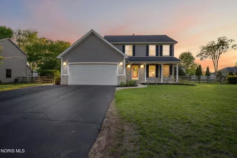 118 Manakiki Dr, Holland, OH 43528