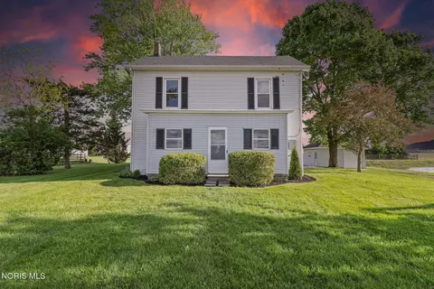 1505 W Poe Rd, Bowling Green, OH 43402