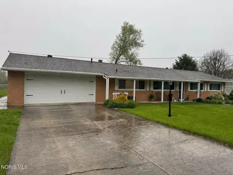3462 Makley Dr, Lima, OH 45805