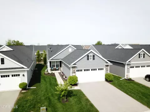 5125 Comstock Dr, Sylvania, OH 43560