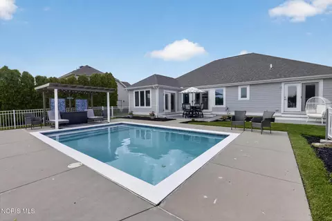 Exterior - 7617 Tournament Dr, Waterville, OH 43566 photo 11 of 11
