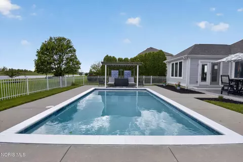 Exterior - 7617 Tournament Dr, Waterville, OH 43566 photo 9 of 11