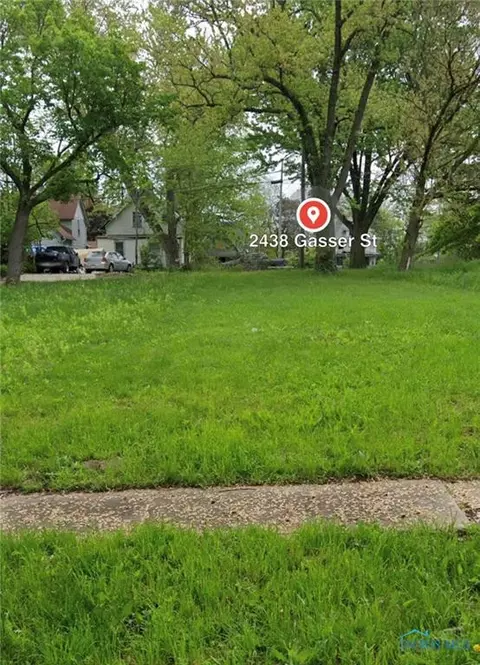 2438 Gasser St, Toledo, OH 43606