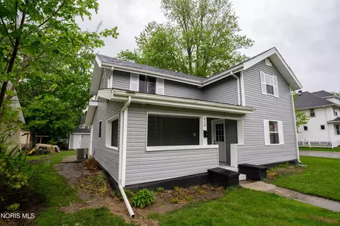 919 Holgate Ave, Defiance, OH 43512