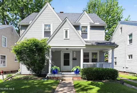 3839 Woodmont Rd, Toledo, OH 43613