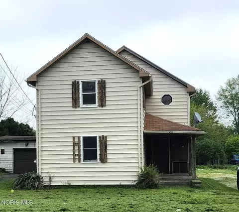 652 Buckley St, Fostoria, OH 44830