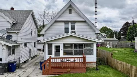 1453 Pool St, Toledo, OH 43605