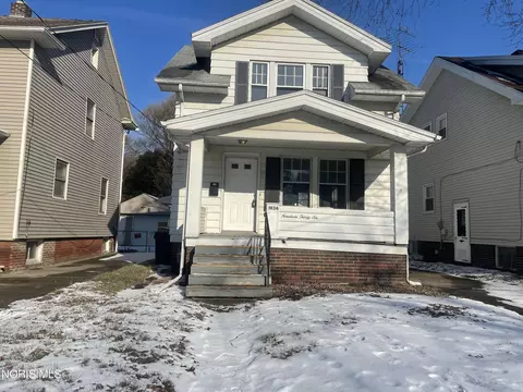 1936 Mansfield St, Toledo, OH 43613