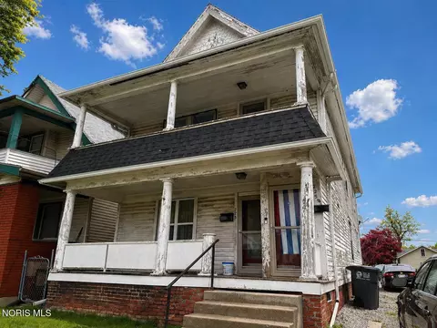 225 Wasaon St, Toledo, OH 43609