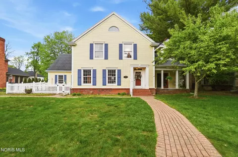 5246 Spring Creek Ln, Sylvania, OH 43560