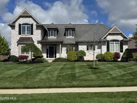 326 Pheasant Run Ln, Findlay, OH 45840