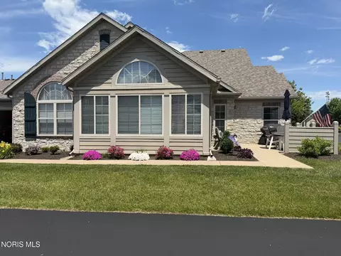 2749 N Canterbury Cir # A, Port Clinton, OH 43452