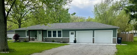 306 W Woodcox St, Antwerp, OH 45813