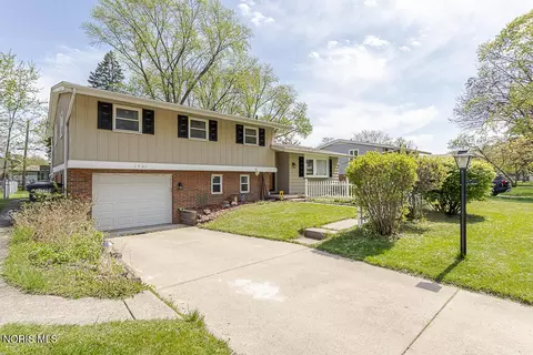 1961 Colony Dr, Toledo, OH 43614