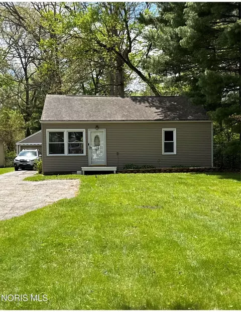 5347 Elmer Dr, Toledo, OH 43615