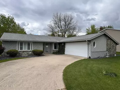1114 Bavarian Ln, Bryan, OH 43506