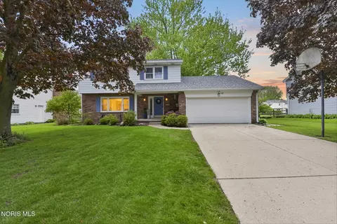 6107 Wakefield Dr, Sylvania, OH 43560