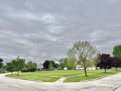 0 Woodpointe Dr, Woodville, OH 43469