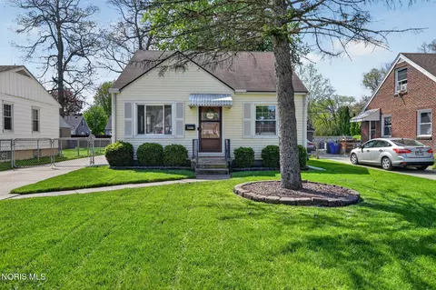 4929 Luann Ave, Toledo, OH 43623
