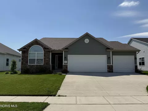 1001 Plum Grove Ln, Toledo, OH 43615